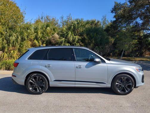 2026 Audi Q7 55 Premium Plus