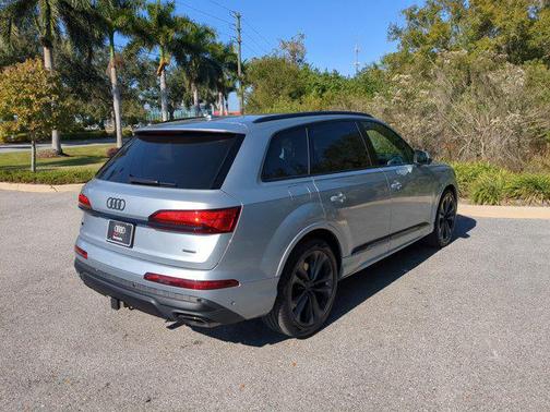 2026 Audi Q7 55 Premium Plus