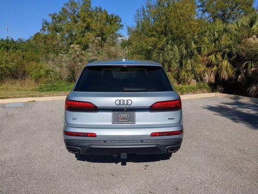 2026 Audi Q7 55 Premium Plus
