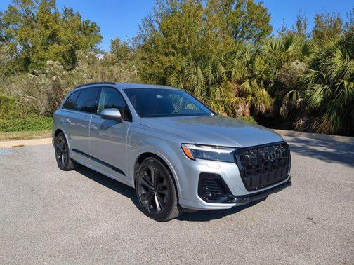 2026 Audi Q7 55 Premium Plus