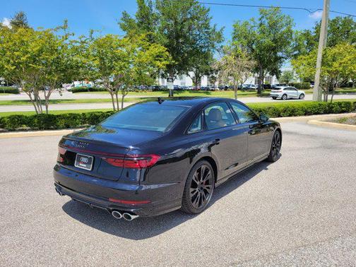 sebring black crystal effect 2026 Audi S8 4.0T