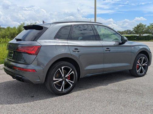 2025 Audi Q5 45 S line Prestige
