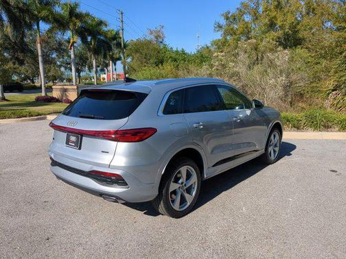 2025 Audi Q5 Premium Plus TFSI quattro S tronic