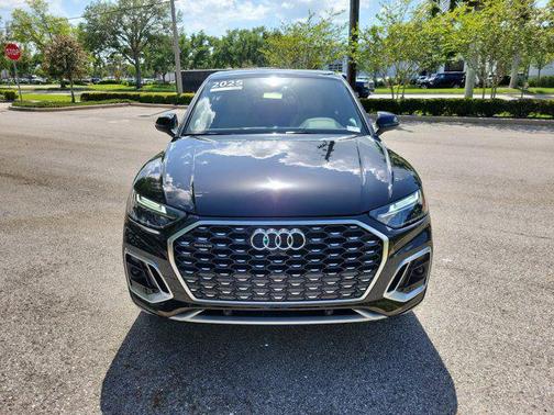 Mythos Black Metallic 2025 Audi Q5 45 S line Premium Plus