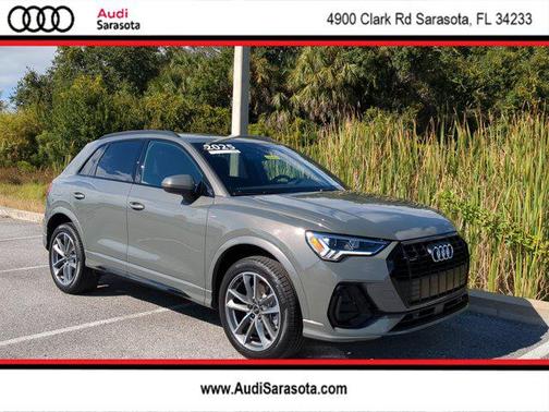 2025 Audi Q3 Premium 45 TFSI S line quattro Tiptronic
