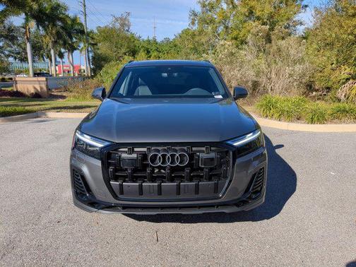 2026 Audi Q7 55 Premium Plus