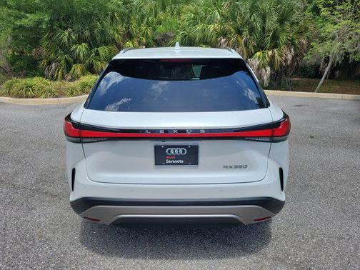 Eminent White Pearl 2024 Lexus RX 350 Luxury