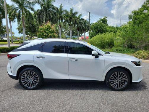 Eminent White Pearl 2024 Lexus RX 350 Luxury