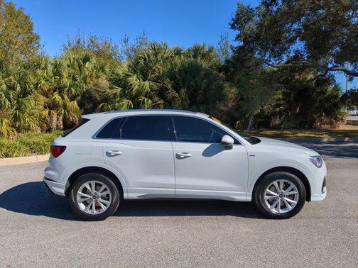 2024 Audi Q3 45 S line Premium Plus