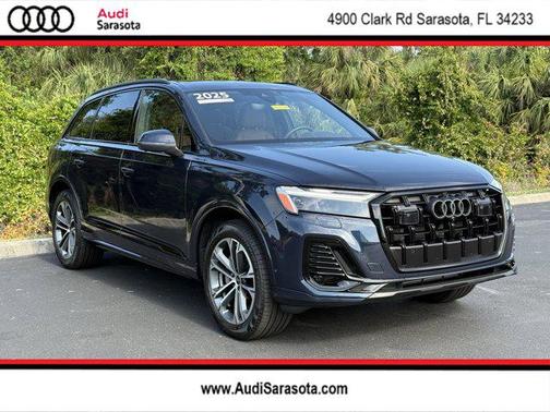 2025 Audi Q7 45 Premium Plus