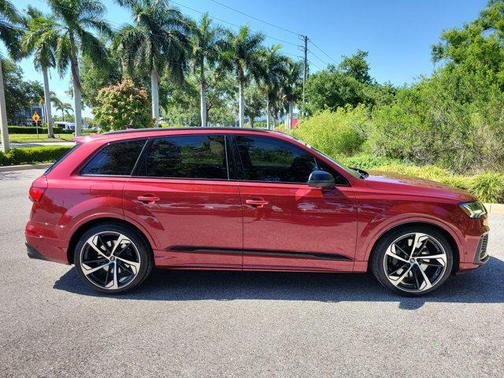 Matador Red Metallic 2024 Audi SQ7 4.0T Premium Plus