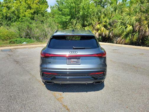 DAYTONA GRY MET 2026 Audi Q5 2.0T Technik