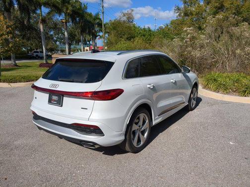 2025 Audi Q5 Prestige TFSI quattro S tronic