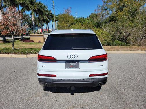 2026 Audi Q7 55 Premium Plus