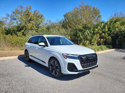 2026 Audi Q7 55 Premium Plus