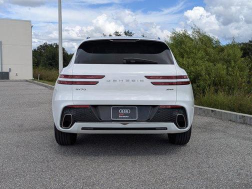 2022 Genesis GV70 2.5T AWD