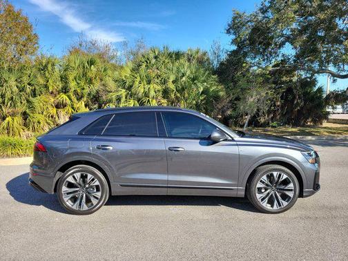 2025 Audi Q8 55 Premium Plus