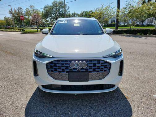 White 2025 Audi Q5 Premium Plus TFSI quattro S tronic