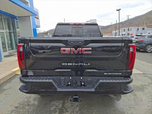 2025 GMC Sierra 2500 Denali
