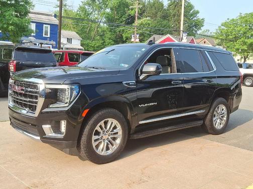 2022 GMC Yukon SLT