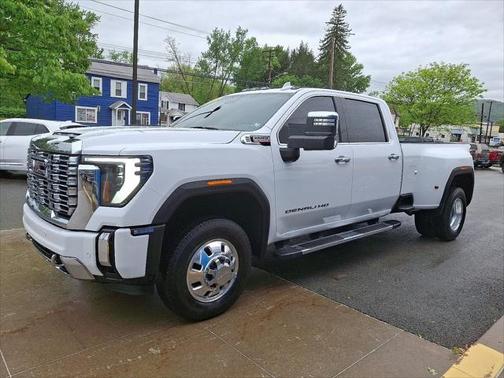 2024 GMC Sierra 3500 Denali