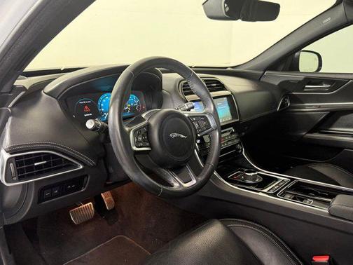 2019 Jaguar XE 25t Landmark