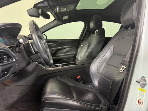 2019 Jaguar XE 25t Landmark