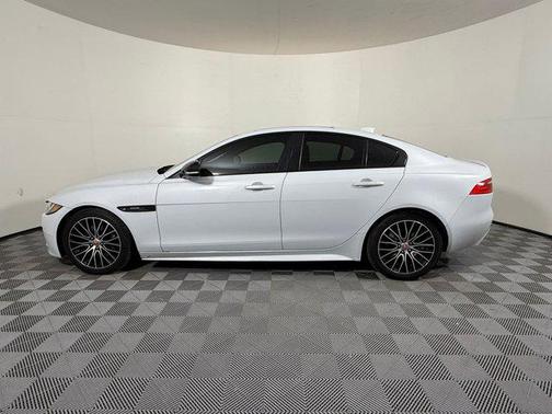 2019 Jaguar XE 25t Landmark