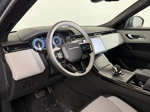 2026 Land Rover Range Rover Velar P400 Dynamic SE