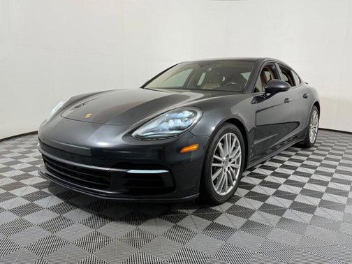 2019 Porsche Panamera RWD