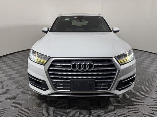 2017 Audi Q7 3.0T Prestige