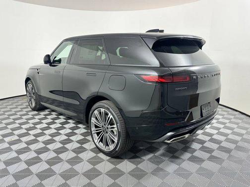 2025 Land Rover Range Rover Sport SE