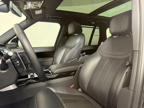 2023 Land Rover Range Rover P400 SE