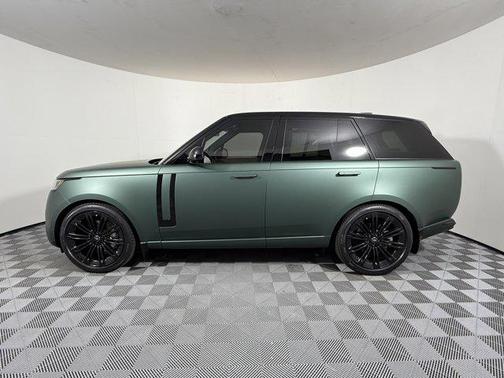 2025 Land Rover Range Rover P530 SE