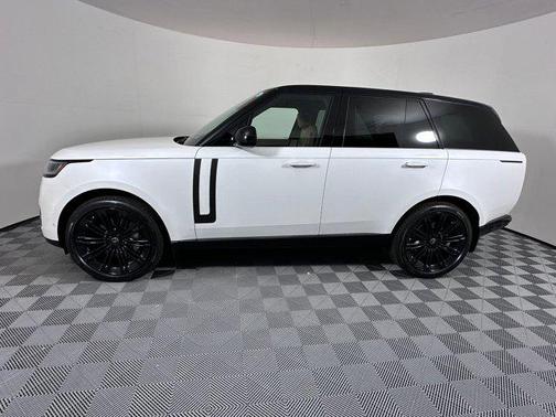 2025 Land Rover Range Rover P530 SE