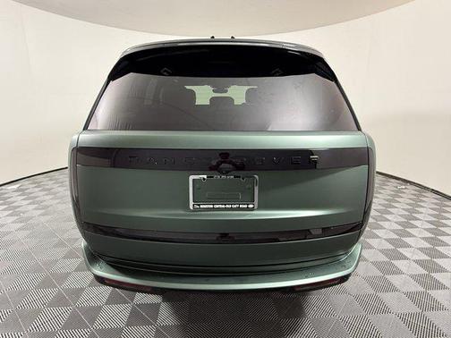 2025 Land Rover Range Rover P530 SE