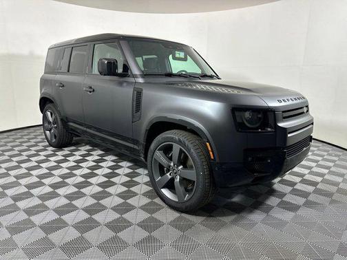 2025 Land Rover Defender 110 V8