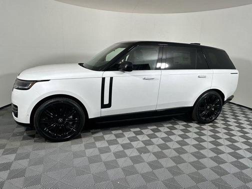 2025 Land Rover Range Rover P530 SE 7 Seat