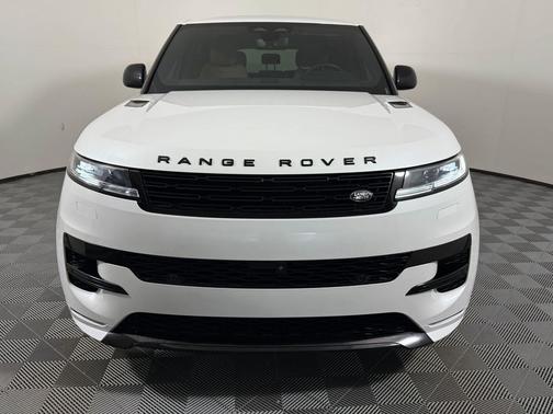 Ostuni Pearl White Premium Metallic 2025 Land Rover Range Rover Sport SE