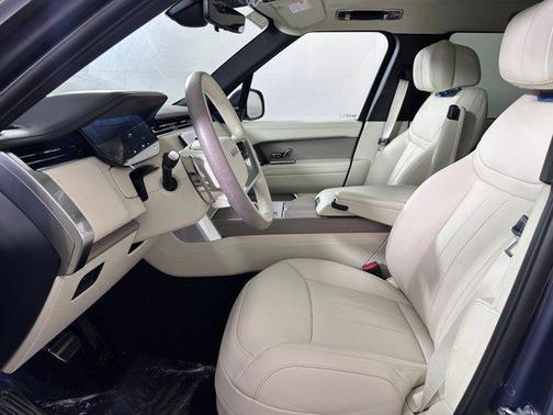 2025 Land Rover Range Rover P530 Autobiography 7 Seat