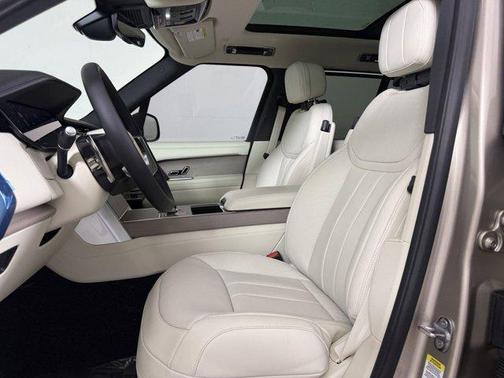 2026 Land Rover Range Rover P400 SE