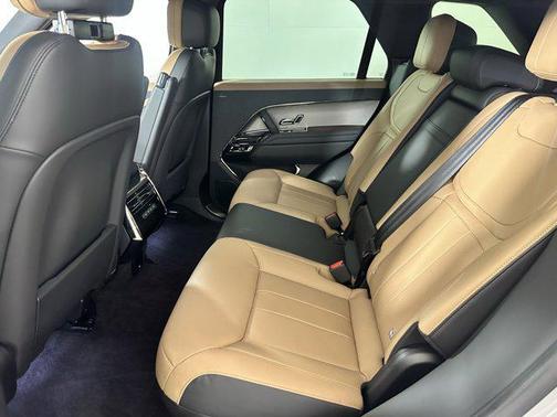 2024 Land Rover Range Rover Sport SE