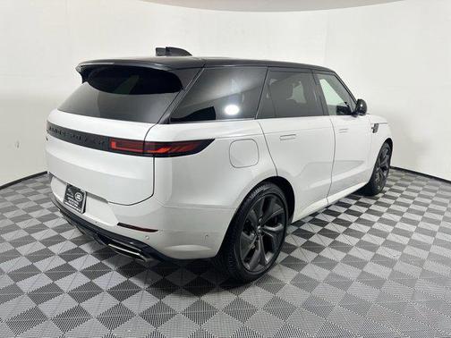 2024 Land Rover Range Rover Sport SE
