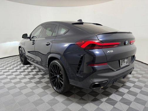 2022 BMW X6 xDrive40i