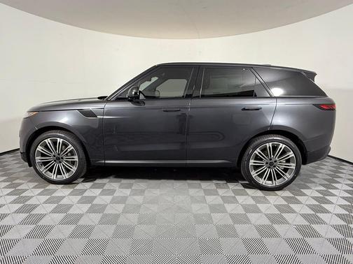 Carpathian Grey Premium Metallic 2026 Land Rover Range Rover Sport SE