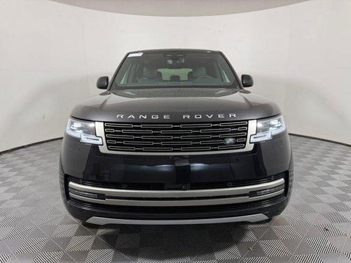 2026 Land Rover Range Rover P400 SE 7 Seat