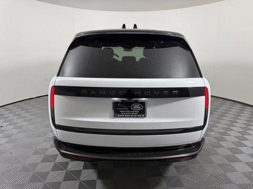 2026 Land Rover Range Rover P400 SE