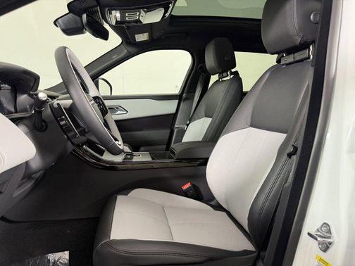 2026 Land Rover Range Rover Velar P250 SE R-Dynamic