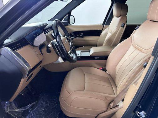 2025 Land Rover Range Rover P550e SE
