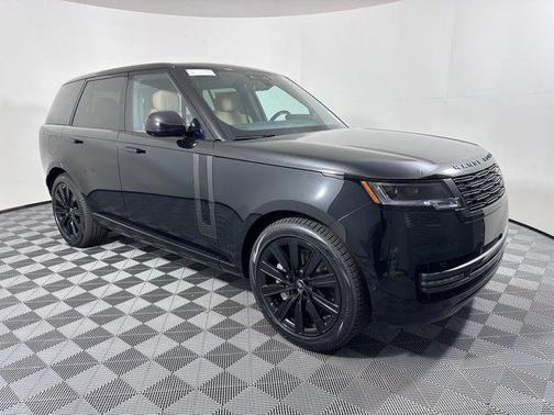 2025 Land Rover Range Rover P550e SE